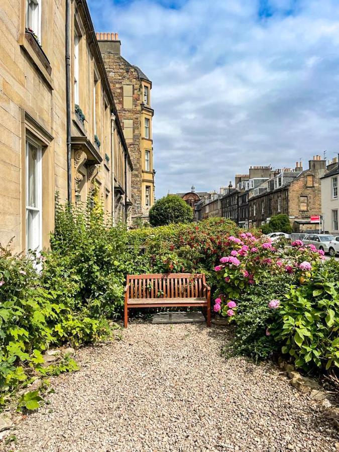 Remarkable 5br Townhouse With Garden, Sleeps 12 Édimbourg